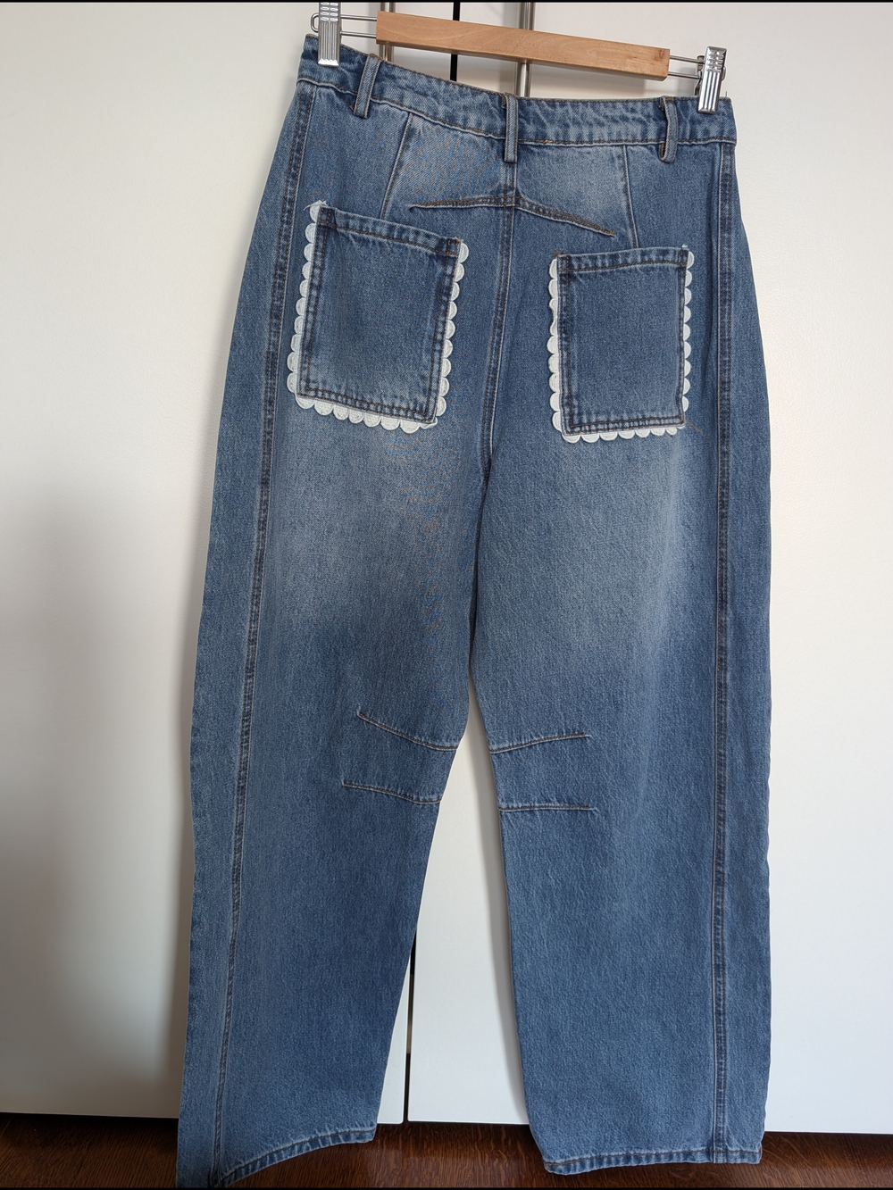 Jacquie the Label Blue Boyfriend Wide Leg Jeans w Scalloped Back Pockets Size S